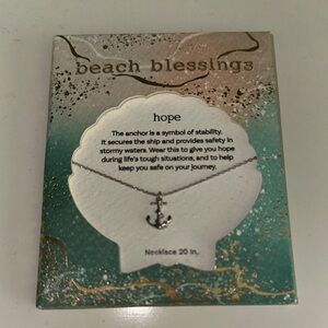 Chic Silver Anchor Necklace